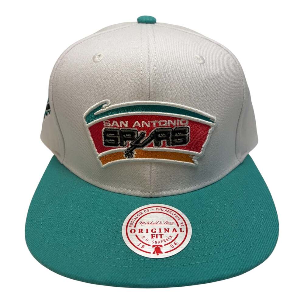 Mitchell & Ness San Antonio Spurs Hardwood Classics Core Side Snapback Hat